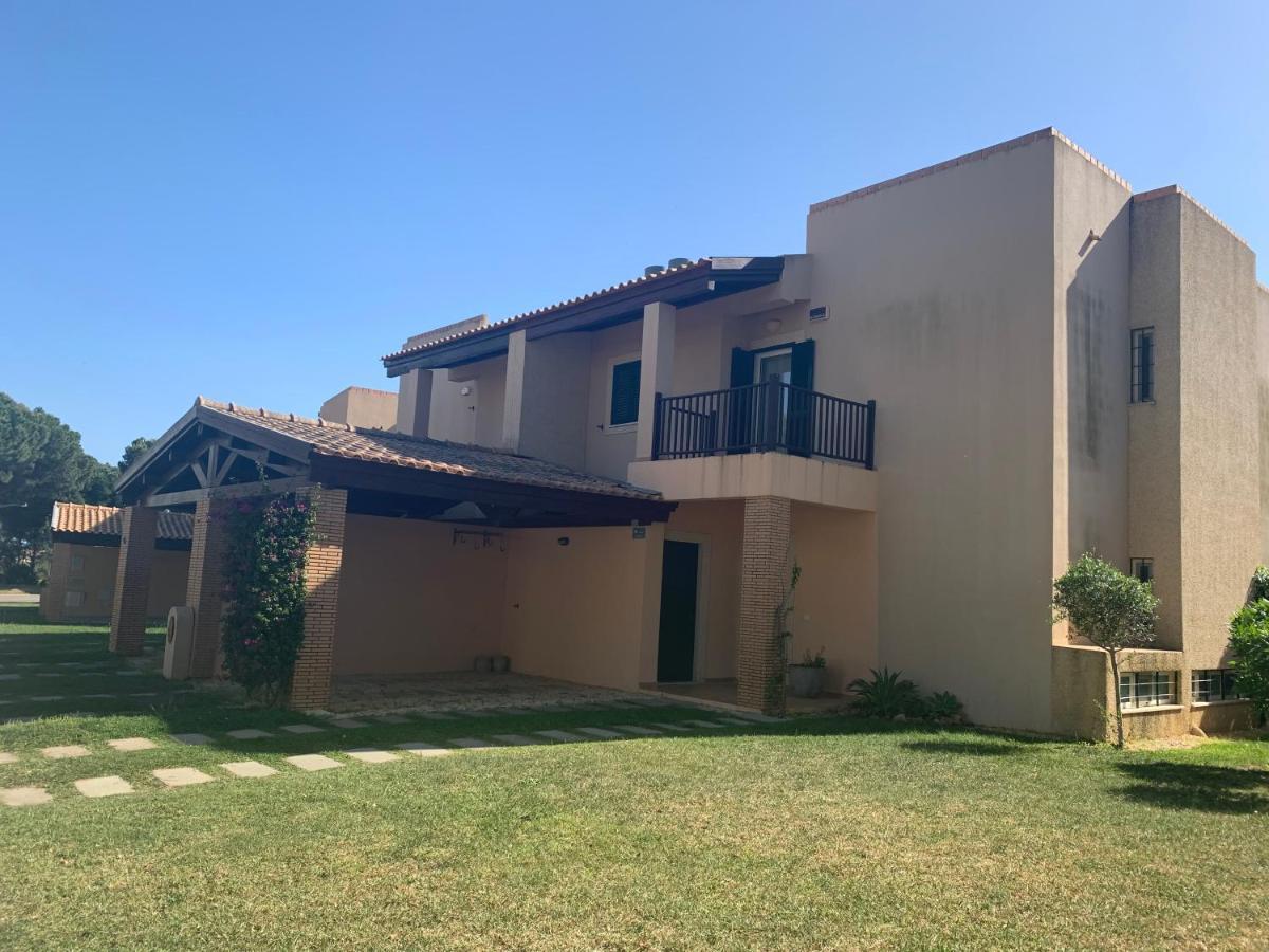 Casa De Ferias Com Piscina - Condominio Vilamouratenis Zewnętrze zdjęcie