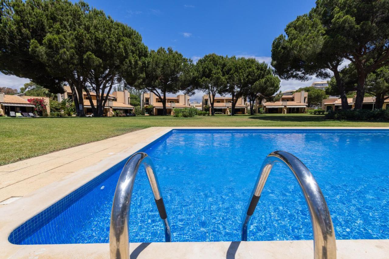 Casa De Ferias Com Piscina - Condominio Vilamouratenis Zewnętrze zdjęcie